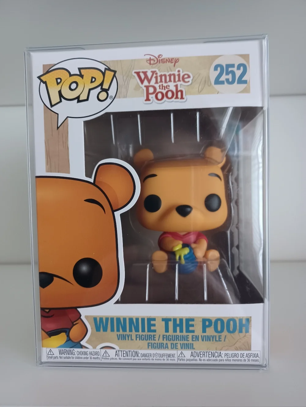 Disney Winnie The Pooh Sitting With Honey Pot Vinyl Figure Funko Pop Toy‎